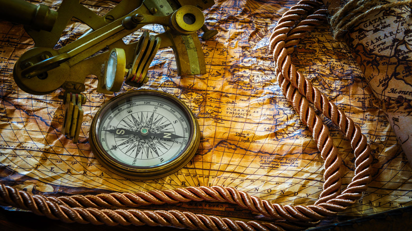 
				<a href='#yeminlimalimusavirlik' style='text-decoration:none;color:white'>Yeminli Mali Müşavirlik</a> 
				<a href='#malimusavirlik' style='text-decoration:none;color:white;'><br>Mali Müşavirlik</a>
				<a href='#bagimsizdenetim' style='text-decoration:none;color:white;'><br>Bağımsız Denetim</a> 
				<a href='#ozeldenetim' style='text-decoration:none;color:white;'><br>Özel Denetim</a> 
				<a href='#hukukhizmetleri' style='text-decoration:none;color:white;'><br>Hukuk Hizmetleri</a> 
				